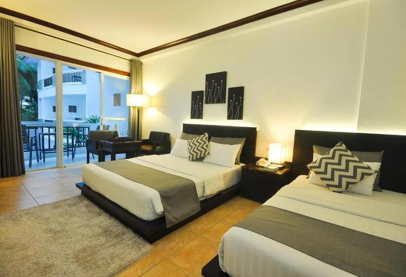 디럭스 룸, Boracay Ocean Club Beach Resort