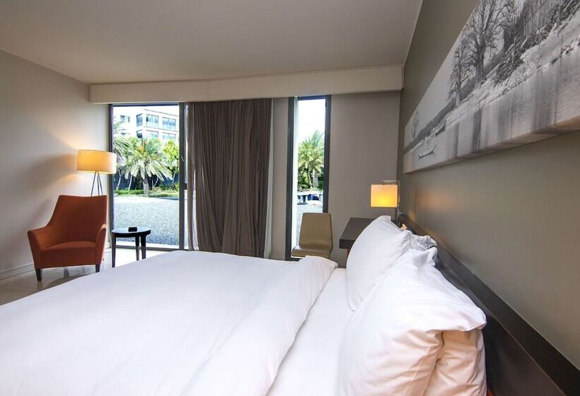 اتاق سوپریور با چشم‌انداز دریا و بالکن, Radisson Blu Hotel, Dakar Sea Plaza