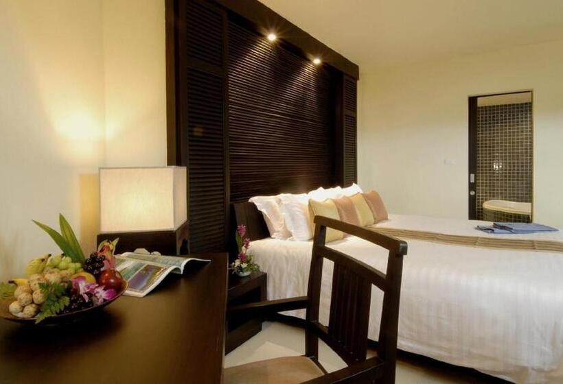 Номер Superior Вид на Сад, The Nouveau Chumphon Beach Resort And Golf