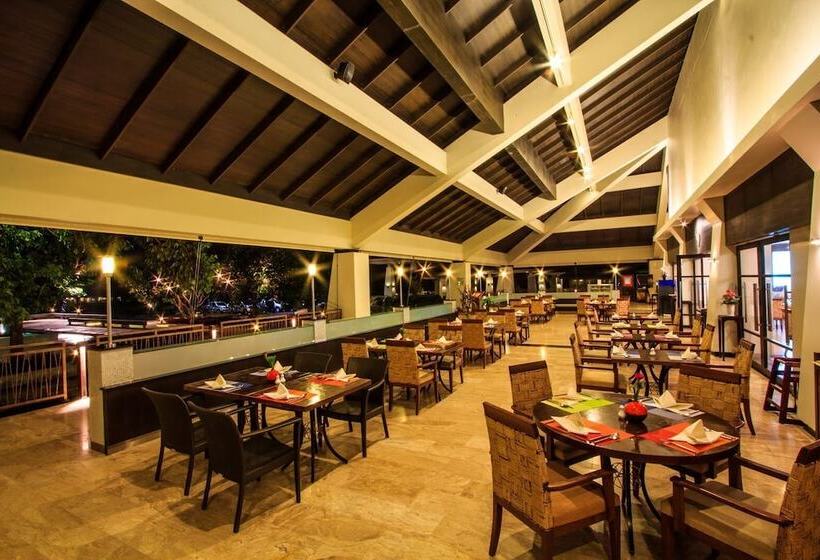 Номер Superior Вид на Сад, The Nouveau Chumphon Beach Resort And Golf