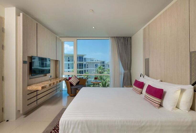 Президентский Люкс, Splash Beach Resort, Maikhao Phuket   Sha Extra Plus