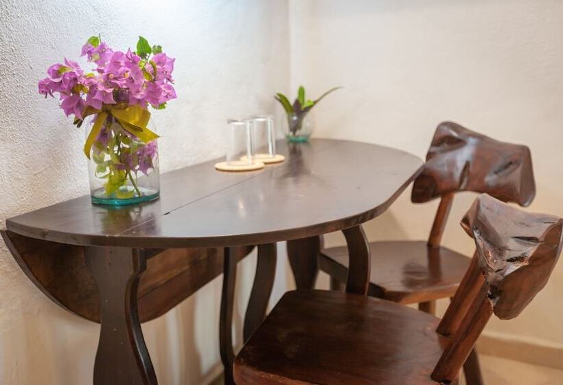 エコノミールーム, Beachfront Hotel La Palapa   Adults Only