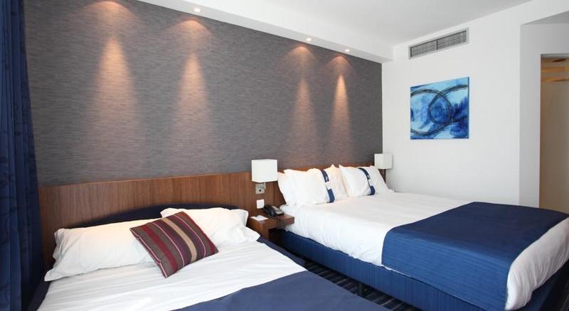 Семейный Номер, Holiday Inn Express Madrid Leganes, An Ihg