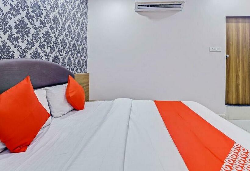 Номер Deluxe, Shiv Inn Vadodara