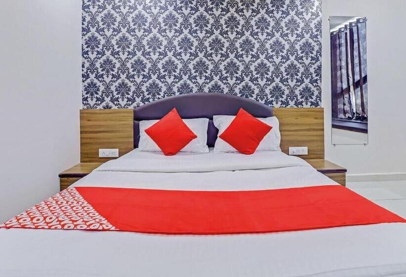 デラックスルーム, Shiv Inn Vadodara