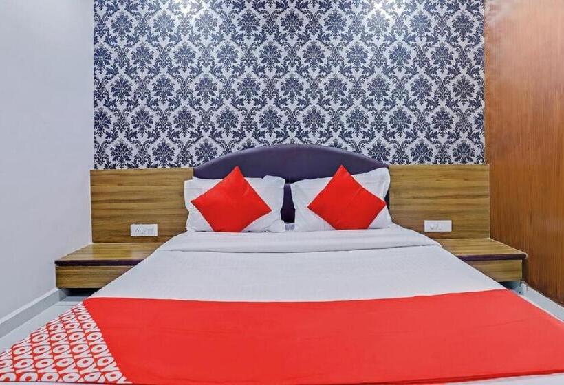 スーペリアールーム, Shiv Inn Vadodara