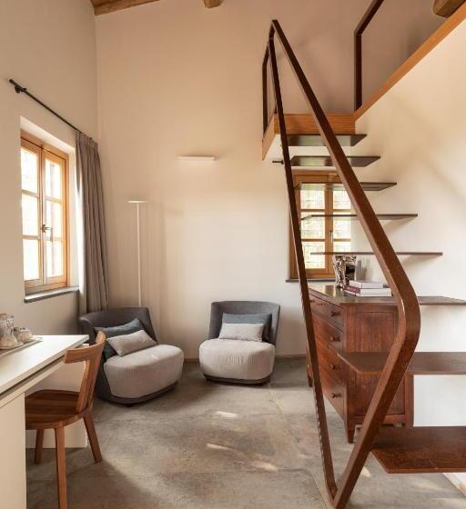 디럭스 룸 킹사이즈 침대, Antico Borgo Molino 7cento Vicino Ai Giardini Di Ninfa