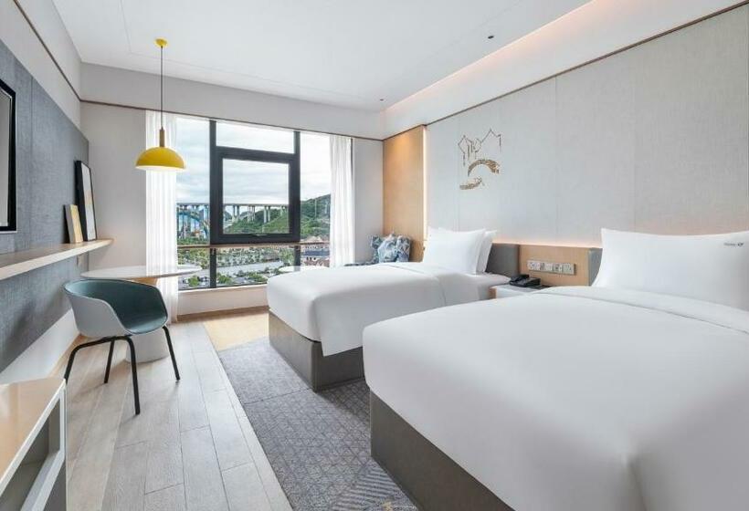 Номер Стандарт, Holiday Inn Tongren Wanshan, An Ihg