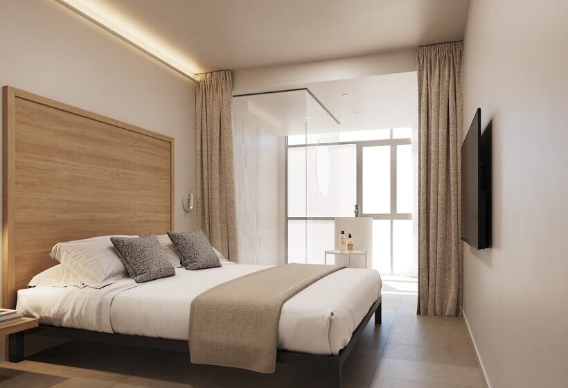 Номер Стандарт Трехместный, Casa Lit Barcelona by Ona Hotels