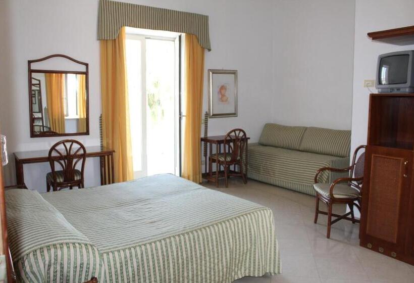 Трехместный Номер Superior, Casthotels Punta Del Sole Terme