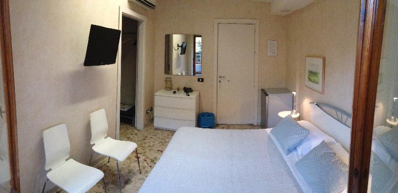 Номер Стандарт, Mare Nostrum Petit Hôtel