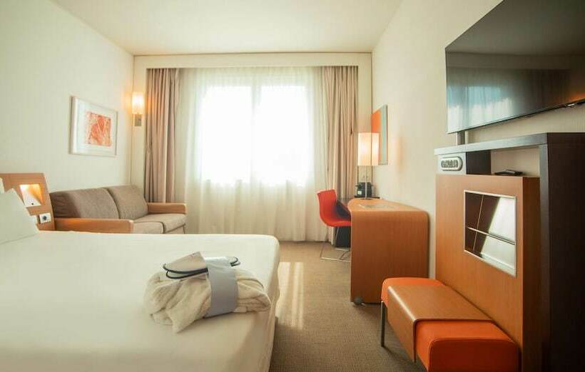 اتاق اجرایی با چشم‌انداز دریا, Novotel Salerno Est Arechi