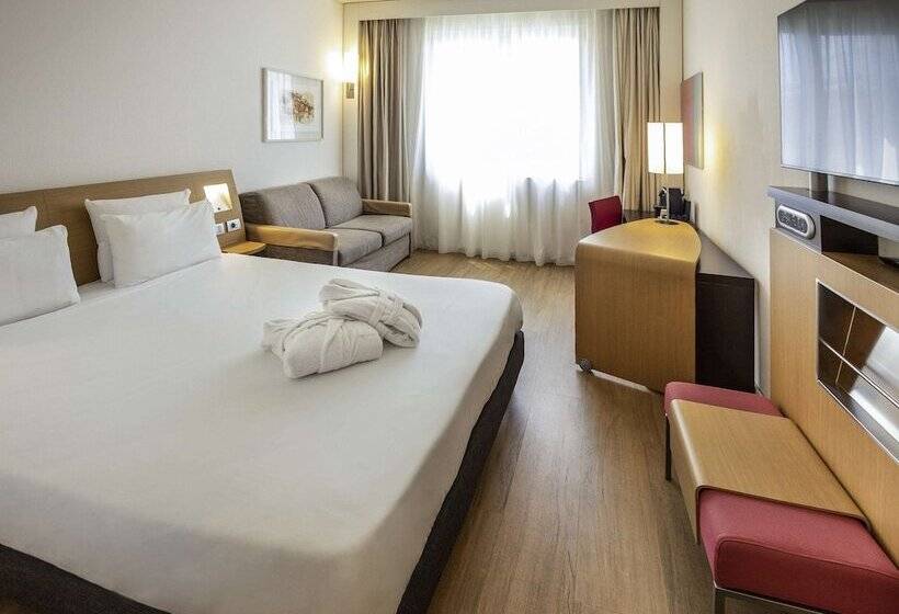 اتاق اجرایی با چشم‌انداز دریا, Novotel Salerno Est Arechi