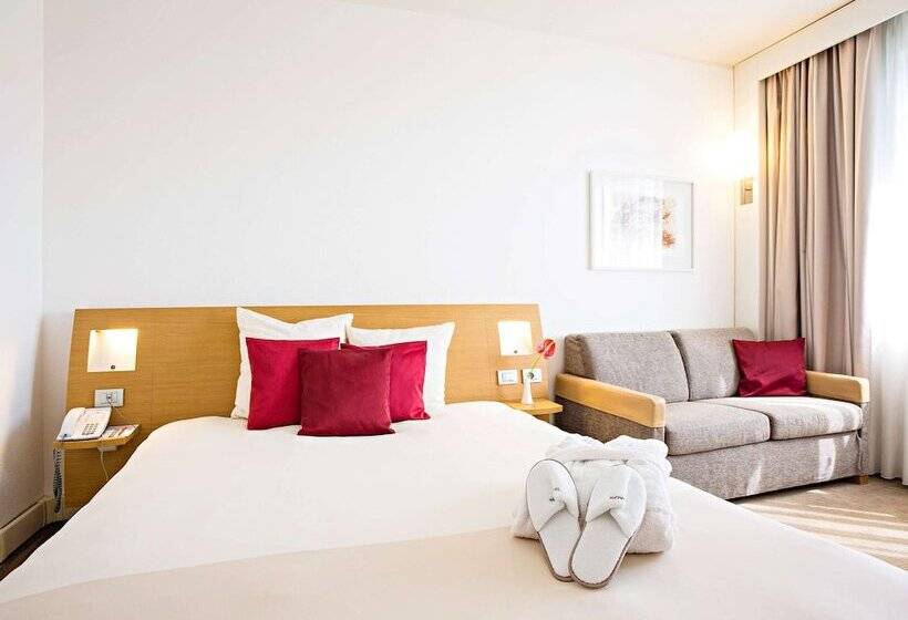 اتاق سوپریور با چشم‌انداز دریا, Novotel Salerno Est Arechi