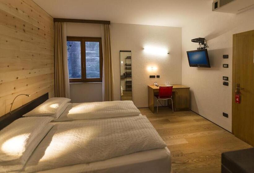 חדר אקונומי, Ambienthotel Primaluna