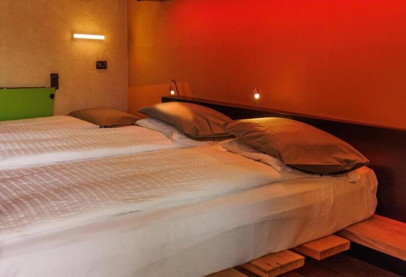 חדר סטנדרט לשלושה עם מרפסת, Ambienthotel Primaluna