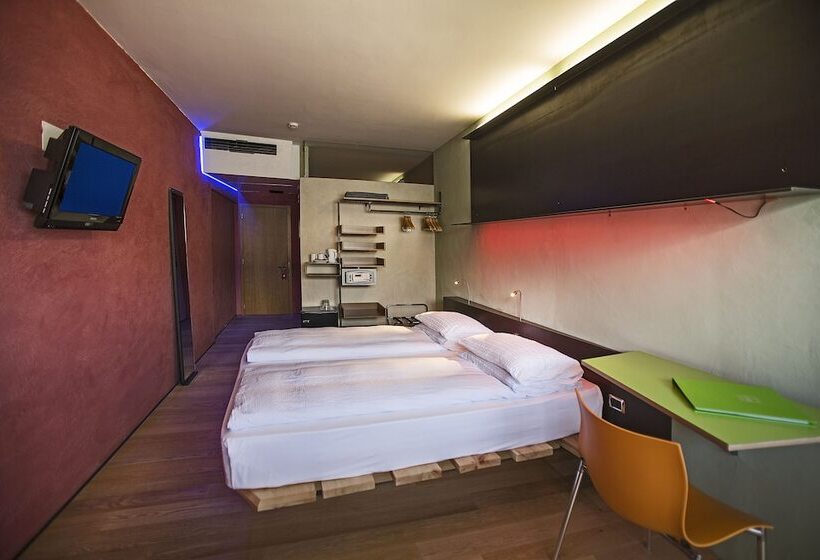 Номер Стандарт Вид на Озеро, Ambienthotel Primaluna