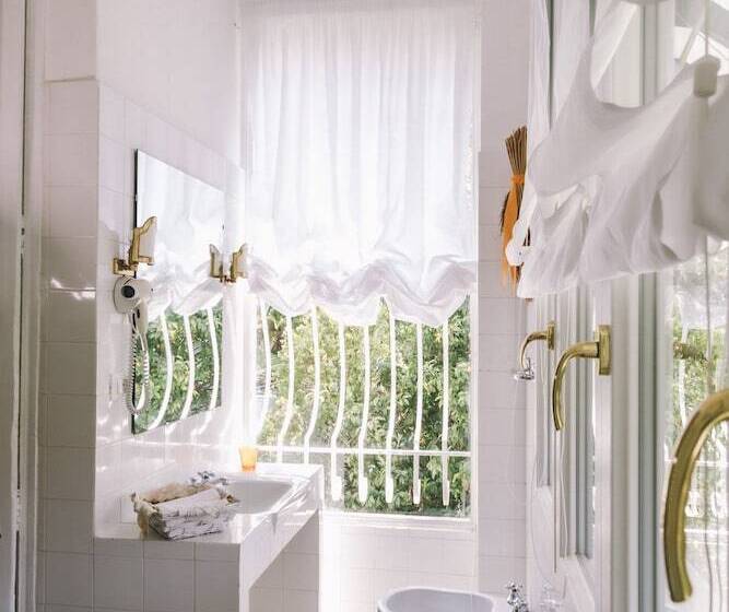 اتاق استاندارد, Eveline Portosole