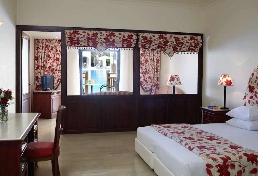 Семейный Номер, Roda Beach Resort & Spa