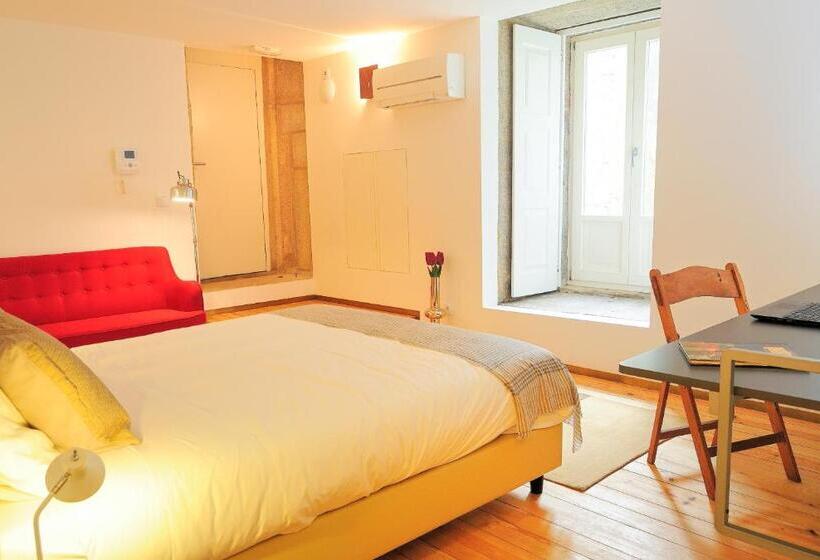 استودیوی استاندارد, Condes De Azevedo Palace Apartments