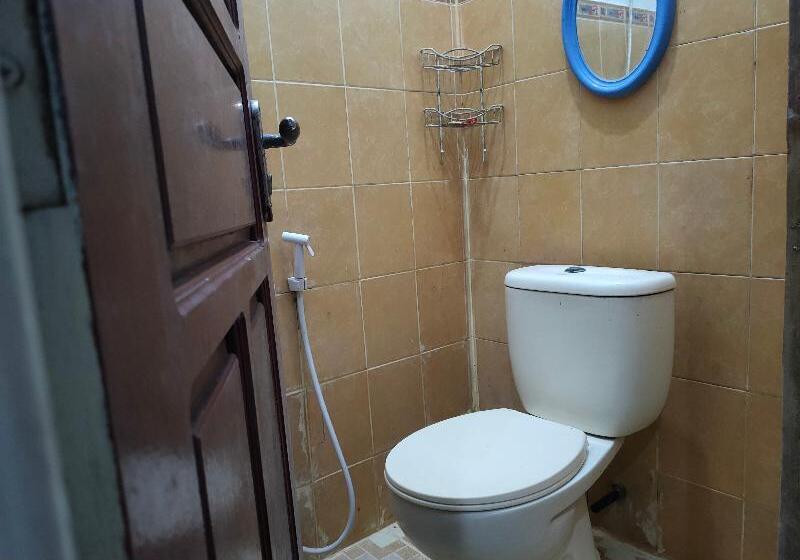 Номер Стандарт, Oyo 90529  Baruga Makassar