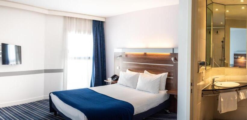 Номер Стандарт, Holiday Inn Express Marseille Saint Charles, An Ihg
