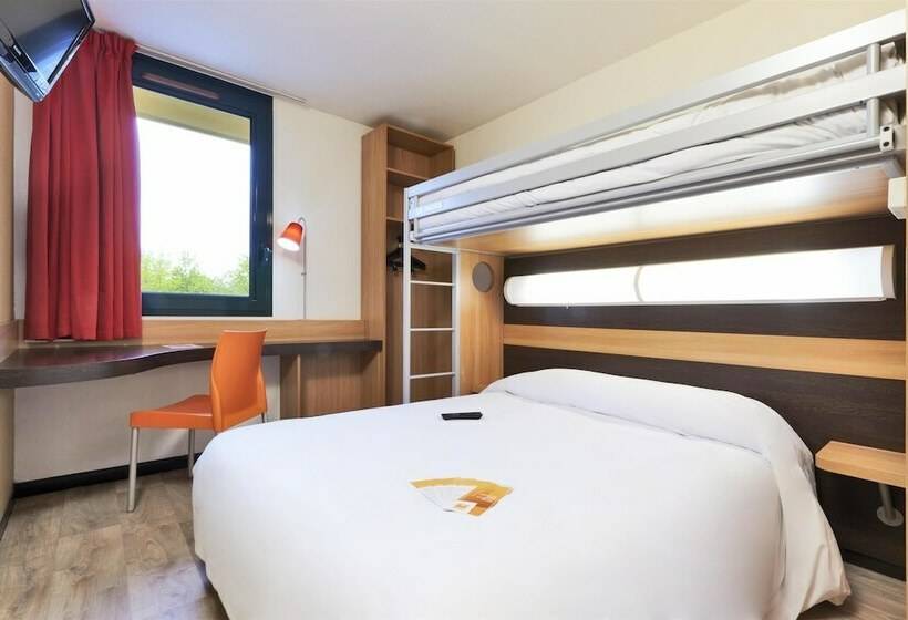 Номер Стандарт, Première Classe Paris Ouest Gennevilliers
