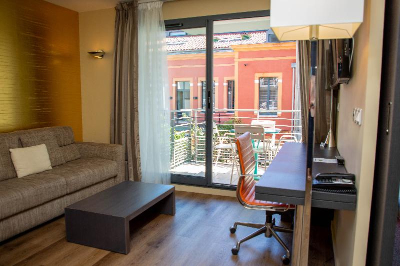 Апартаменты 1 Спальня, Appart Hôtel Clément Ader