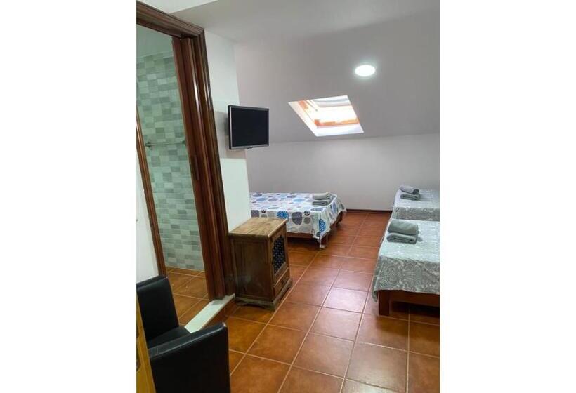 Quarto Triplo Standart, Pouso Dos Anjos