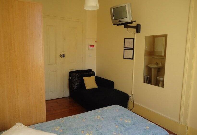 Quarto Standard Casa de Banho Partilhada, Pouso Dos Anjos