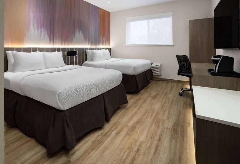 Номер Стандарт 2 Двуспальные Кровати, Ramada By Wyndham Bronx