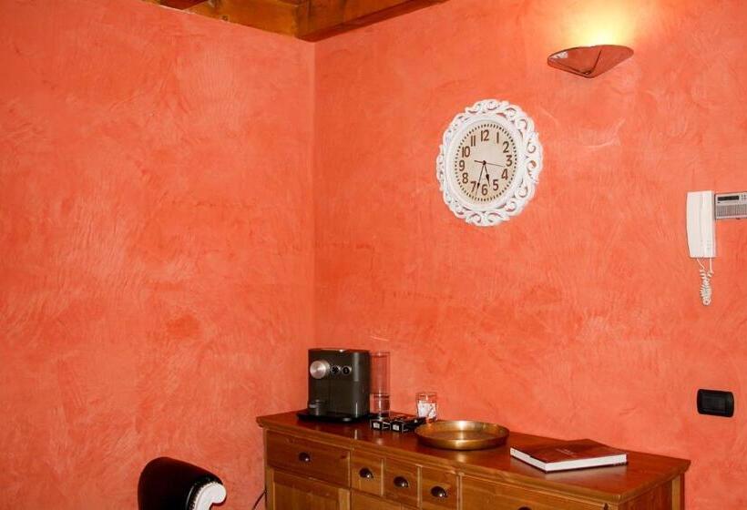 اتاق استاندارد سه نفره, Antiche Mura   Italian Homing