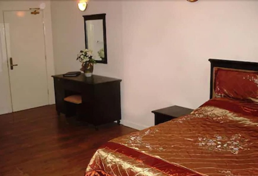 Номер Стандарт, Desalis Hotel London Stansted