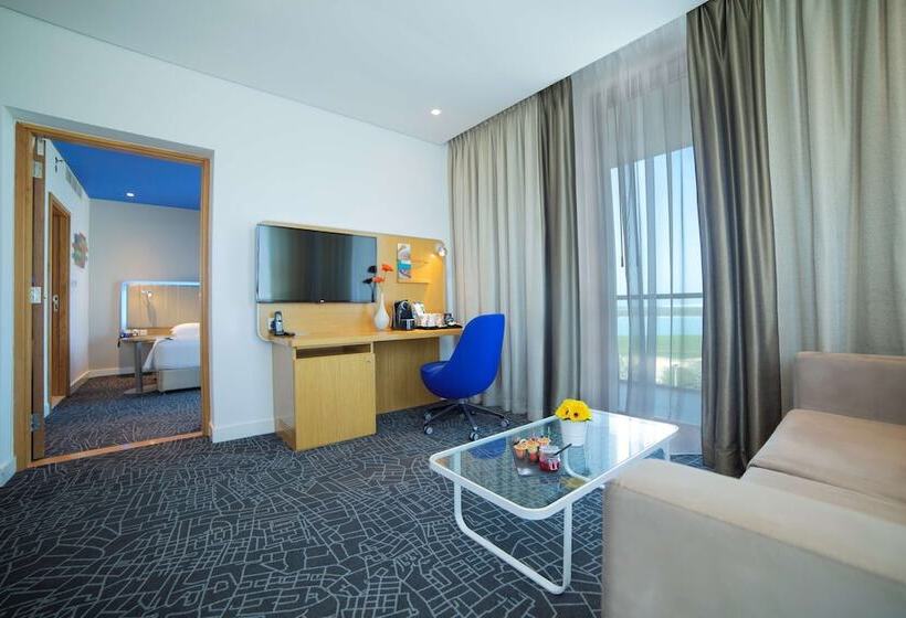 Люкс Вид на Море, Park Inn By Radisson Abu Dhabi Yas Island