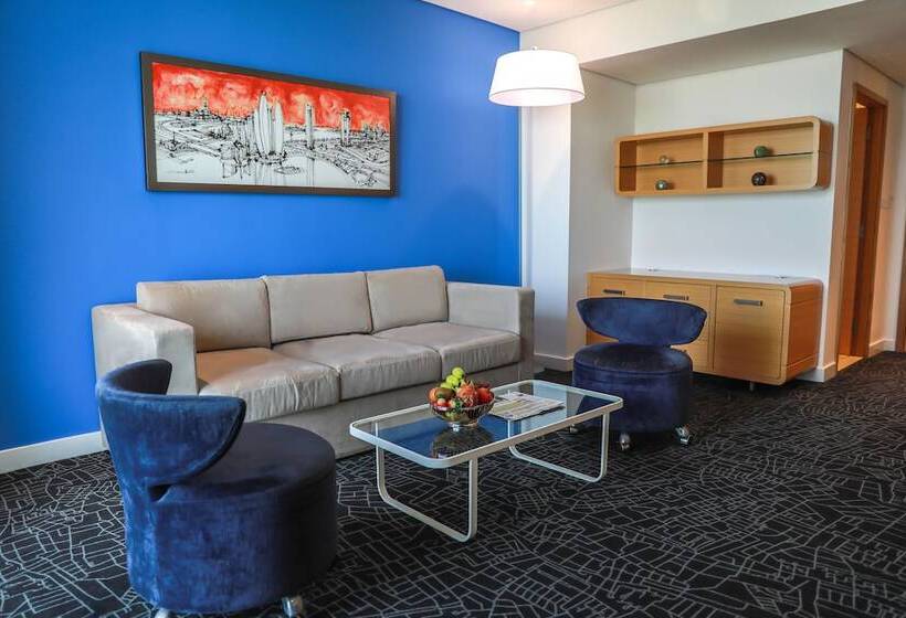 Люкс с Видом, Park Inn By Radisson Abu Dhabi Yas Island