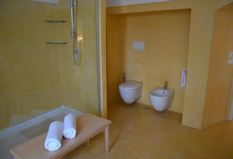 스위트, Relais Masseria Villa Cenci
