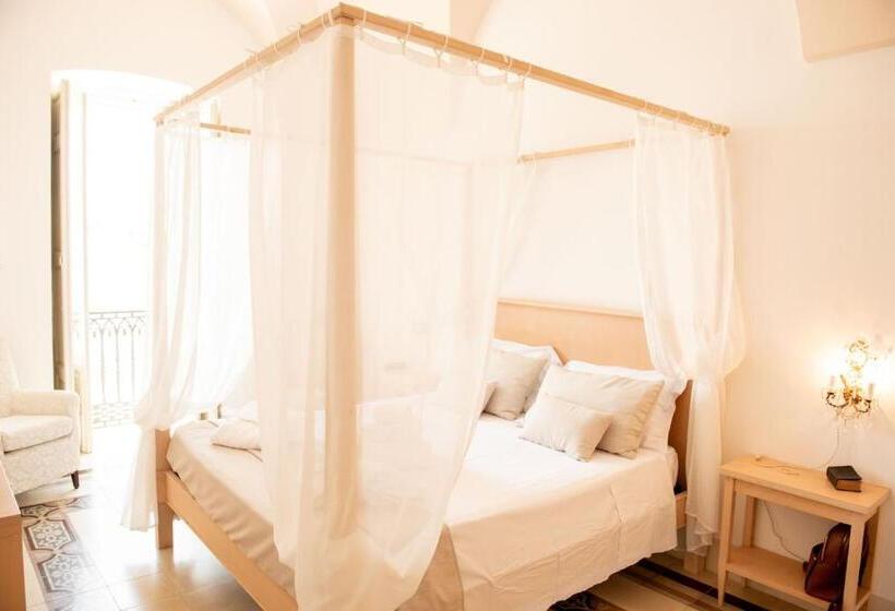 스위트, Relais Masseria Villa Cenci