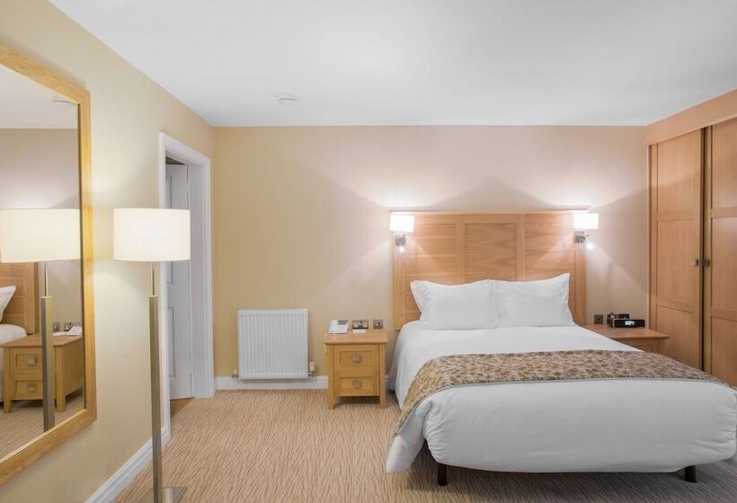 Студия Стандарт, Thurnham Hall Resort