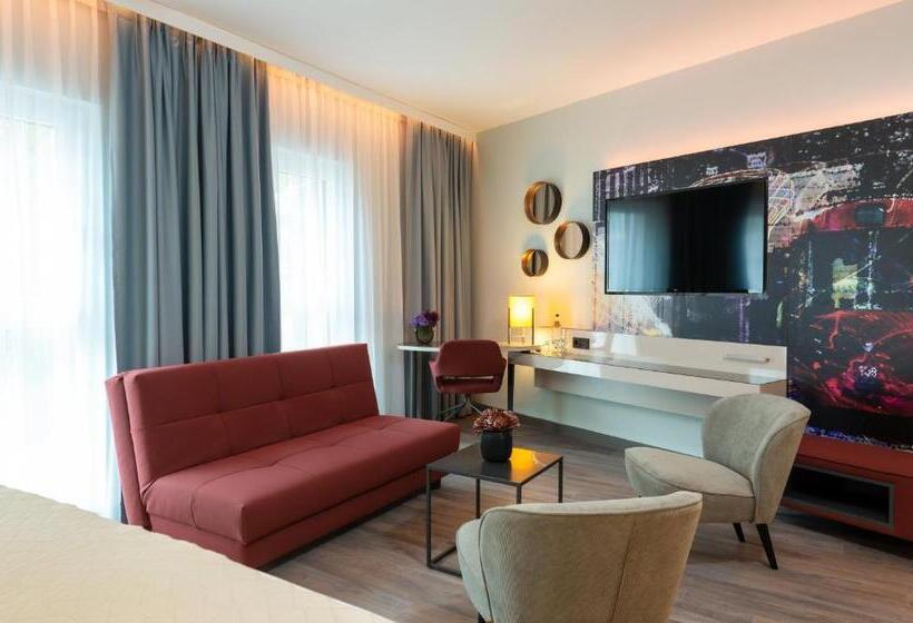 اتاق لوکس چهار تخته, Leonardo Hotel Augsburg