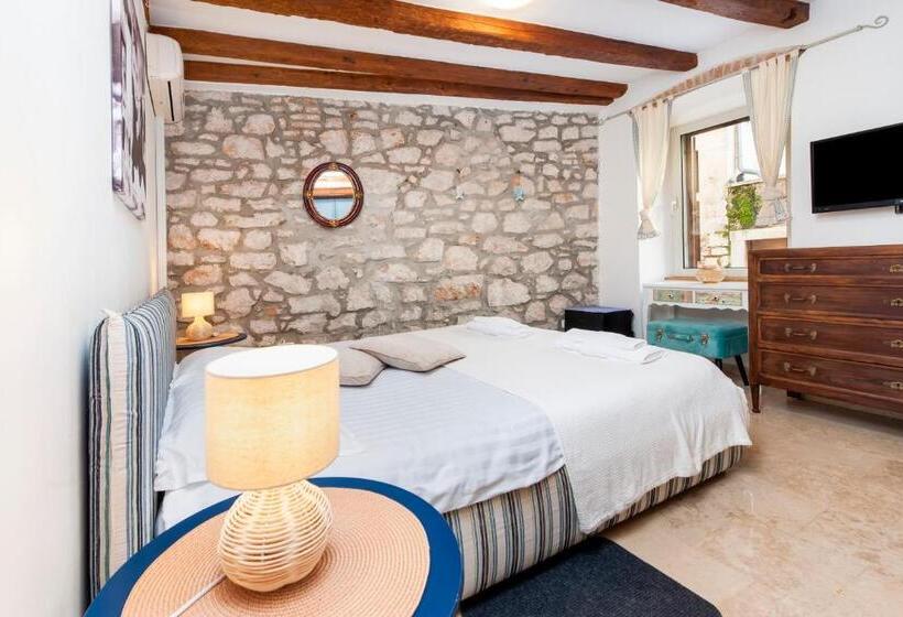 اتاق استاندارد, Revera Rooms