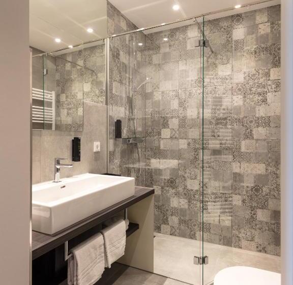חדר משפחתי, Deck 8 Designhotel.soest
