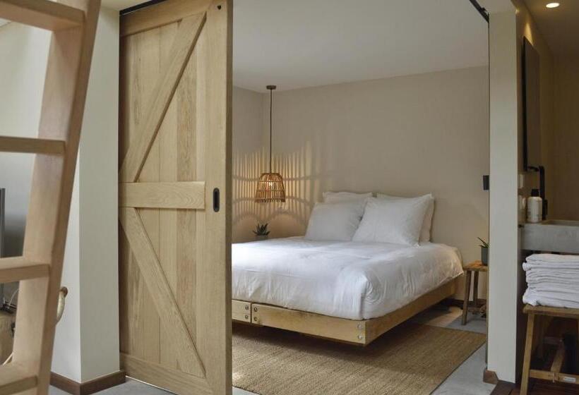 디럭스 스위트, Van Heeckeren Apartments & Suites Buren