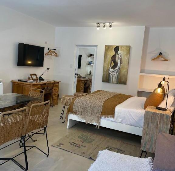 آپارتمان 1 خوابه همکف, Casa De Piedra  Céntrica