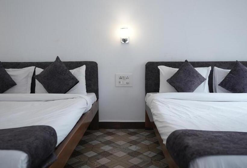 豪华家庭房间, Anjoned Hostel & Cafe