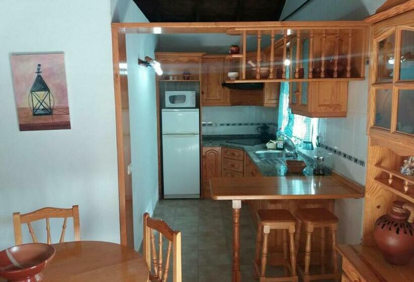 Четырехместный Номер Стандарт, Room In Guest Room   Casa El Cardon A2 Buenavista Del Norte