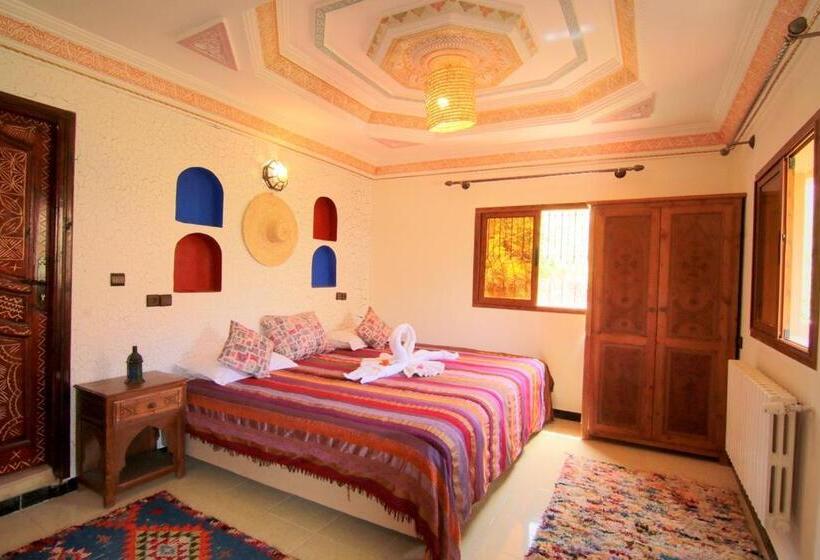 Deluxe Room with Balcony, Jnane Karma