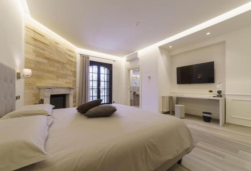 豪华三人间, Caffetteria Luca Suite & Rooms