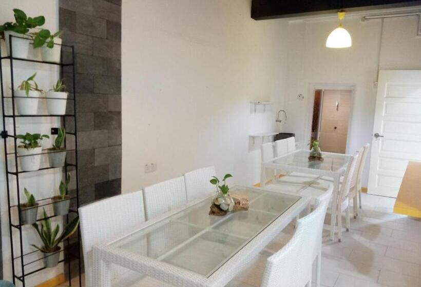 Номер Deluxe, The Serai Cottage Transit