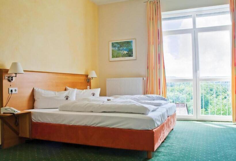 Номер Стандарт Трехместный, Berggasthof Hotel Igelwirt