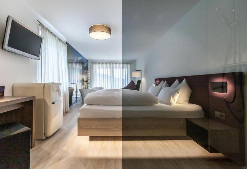 스탠다드 발코니 룸, Bollenhuthotel Kirnbacher Hof